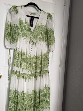 Taylor White and Green Floral Maxi Dress
